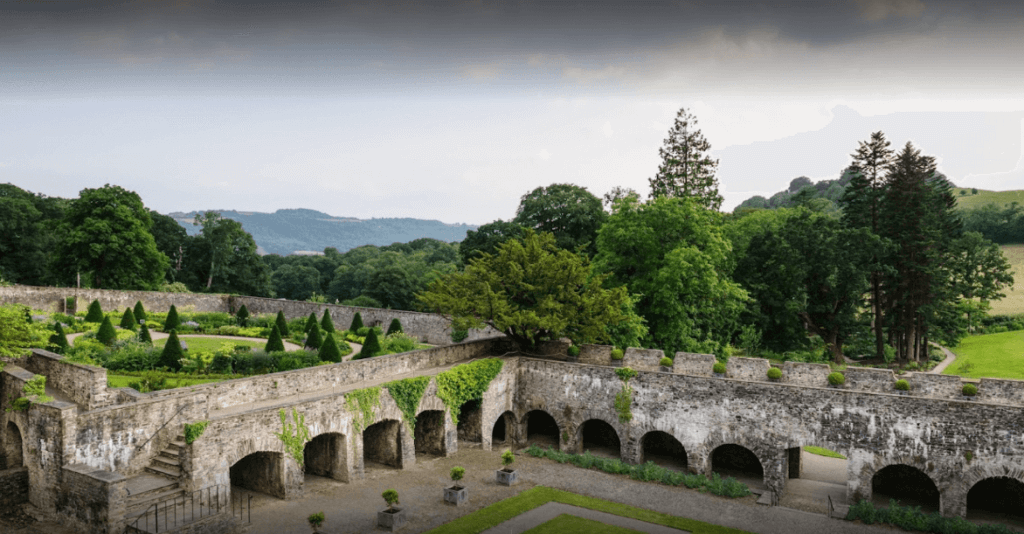Aberglasney Gardens